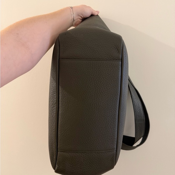 Yves Saint Laurent Le 5 À 7 Bea Tote Bag - Picture 4 of 11